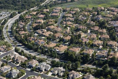 'Doubt and hesitation' are ripping through the housing market: 'People are starting their home search, then backing out'