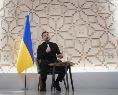 The Guardian view on Russia-Ukraine talks: a performance for the US president