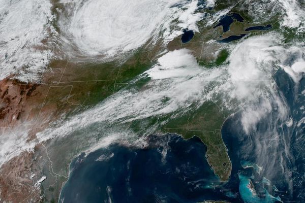 Tens of millions at risk as US states brace for extreme winds and rain