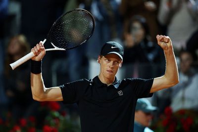 Jannik Sinner fights back to set up Carlos Alcaraz clash in Italian Open final