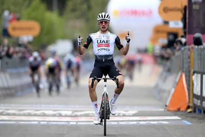 'You only have one bullet to waste' - Juan Ayuso springs to win on Giro d'Italia stage 7 as Primož Roglič moves into pink