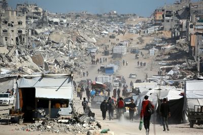 Rescuers Say 100 Dead As Israel Launches Fresh Gaza Offensive