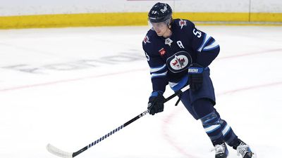 Jets Star Mark Scheifele Questionable for Game 6 After Sudden Death of Father