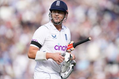 Alex Lees’ half-century helps Durham close in on Nottinghamshire total
