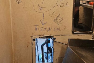 Critics blast hourslong gap before officials disclosed 10 inmates' escape from New Orleans jail