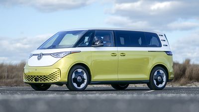 I drove the 2025 Volkswagen ID.Buzz for a week — and it gets more attention than any other EV on the road