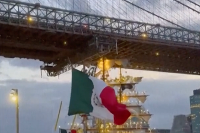 Moment Mexican navy ship’s sails snap in New York’s Brooklyn Bridge crash