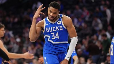 Giannis Antetokounmpo Acknowledges Trade Rumors With Two Emojis During Social Media Q&A