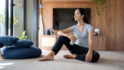 Move over, squats - I'm doing the clamshell exercise for stronger glutes and hips now