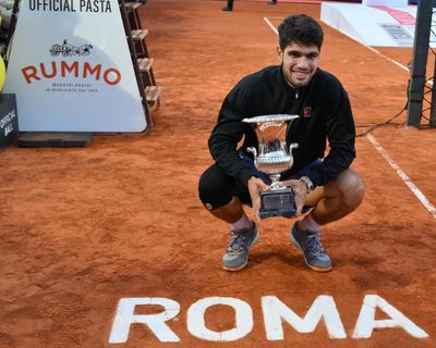 Carlos Alcaraz storms Sinner’s Roman kingdom to show he rules on clay