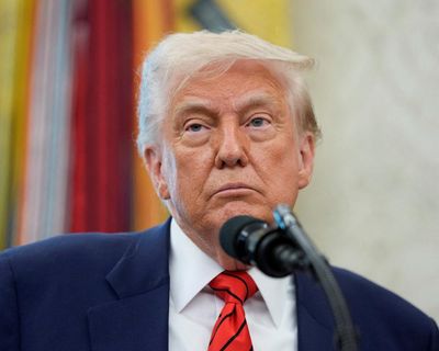 Trump news at a glance: president faces intensifying criticism over Qatar plane gift