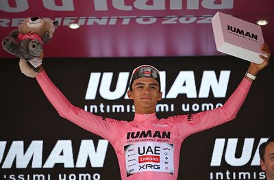 Isaac del Toro attacked to take the Giro d'Italia race lead in Siena but played down any leadership rivalry with UAE teammate Juan Ayuso