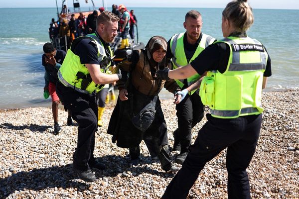 One dead after small boat carrying migrants capsizes in Channel crossing attempt
