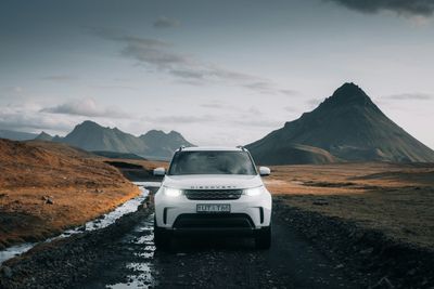 Could the UK Lose Jaguar Land Rover? Boss Says US Factory 'Still on the Table' Amid Tariff Turmoil