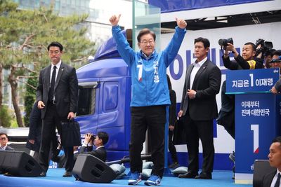 South Korean candidates go head-to-head in first fiery presidential debate