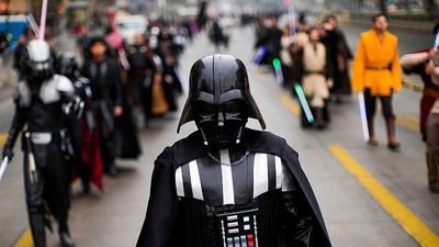 ‘Parade of the Galaxies’ brings Star Wars fans to Santiago streets