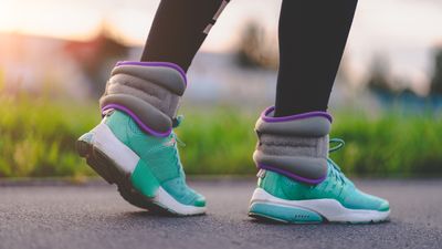 Here’s one thing this walking coach says you should never do, and three alternatives to boost your calorie burn on a walk