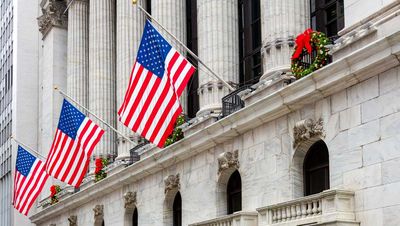 Dow Jones Slides 250 Points On U.S. Credit Downgrade; Apple, Nvidia, Tesla Sell Off
