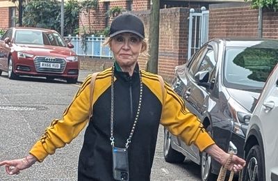 Lulu needed therapy while writing memoir
