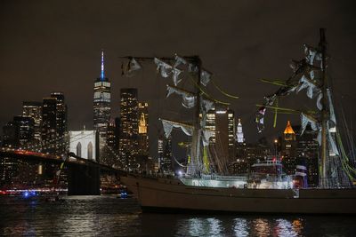Four ‘worst-case scenarios’ led Mexican ship to hit Brooklyn Bridge, expert reveals