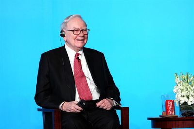 Buffett's Latest Portfolio Moves, and Another Secret Stock