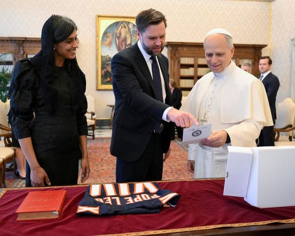 Pope Leo XIV receives White House invitation in meeting with JD Vance