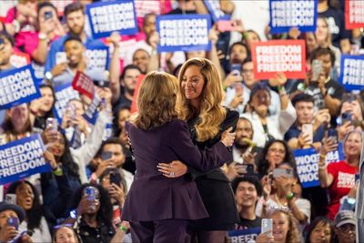 Trump claims without evidence that celebrities were paid to endorse Harris