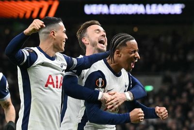 Which Tottenham players will get a Europa League winners' medal if long trophy drought ends tonight?
