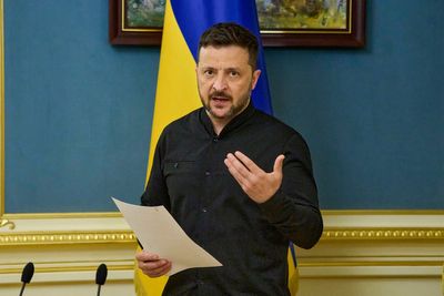 Zelensky issues warning to Putin after Russian leader’s two-hour ceasefire call with Trump