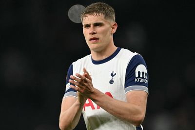 Micky van de Ven reveals 'trophyless' warning when he joined Tottenham as he seeks to silence trolls