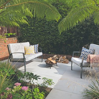 7 genius solutions to stop birds pooing on your patio – gently deter them with these simple, expert-approved tricks