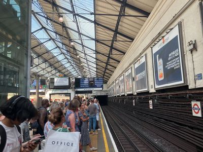 London travel news LIVE: Severe delays on the District line hit tennis fans on way to Wimbledon