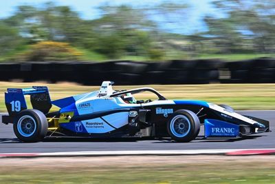Carey breaks Bishopscourt lap record en route to glory