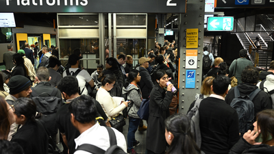 Sydneysiders Hit With Peak Hour Train Chaos, Advised To Figure Out Another Way Home