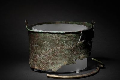 Secrets of 6th-century society revealed by Sutton Hoo bucket