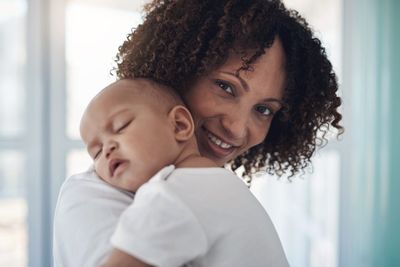 8 Things Single Moms Wish You’d Stop Assuming About Their Lives