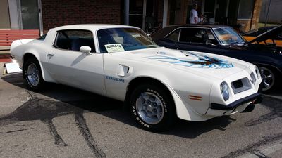 7 Classic Cars That Are Still Cheaper Than a New Honda Civic