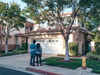 Are Dream Homes the Real Reason Newlyweds End Up Broke?