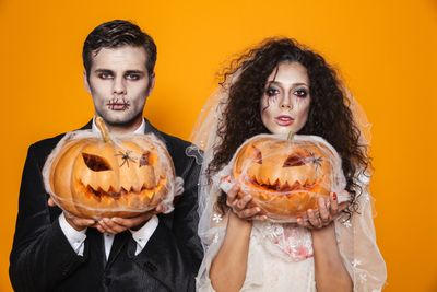6 Controversial Wedding Themes That Have Sparked Heated Discussions