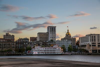 Looking For A House In Georgia: 8 Cities You Should Never Look In