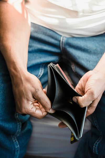8 Money-Saving Tricks That Only Broke People Understand