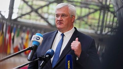 Kyiv to consider the Vatican for Zelenskyy-Putin meeting, Foreign Minister Sybiha tells Euronews