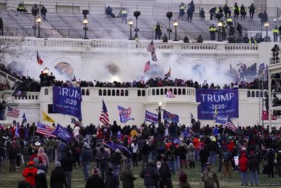 January 6 rioter who was pardoned by Trump arrested for burglary