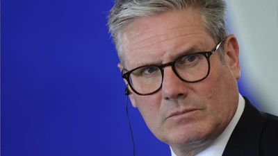 GB News Cuts Off Mid-Broadcast as Tragic Channel Crossing Ends in Death – Starmer Under Pressure