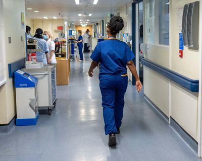 Delay in improving NHS maternity care ‘costs lives of hundreds of babies a year’