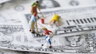Time to Spring-Clean Your Finances: A Financial Professional's Four Steps to Tidy Them Up