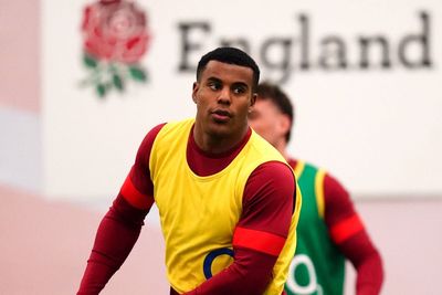 I’ve had to hold back Immanuel Feyi-Waboso on England return – Steve Borthwick