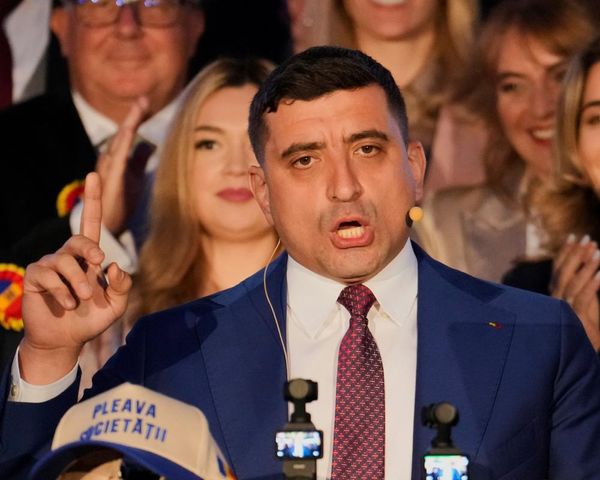 Defeated Romanian ultranationalist ‘will ask court to annul election’
