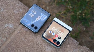 Motorola's 2025 Razr rollout hits a weird pause for certain carriers