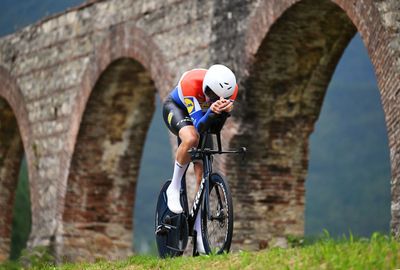 'I never thought I would do this' - Daan Hoole beats Josh Tarling to time trial victory on Giro d’Italia stage 10 as Isaac del Toro retains race lead